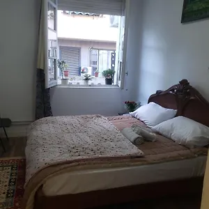  Hostel Oakland Albania